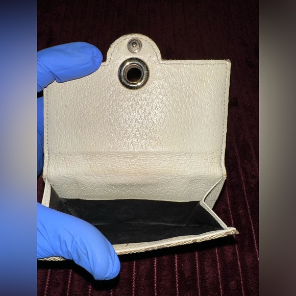 Gucci Eclipse GG Canvas Ivory Compact Wallet - Picture 5 of 13